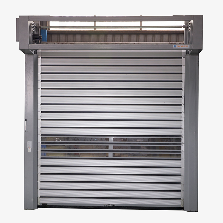 Zakaj izbrati hitrotekoča vrata za sodobne industrijske objekte?