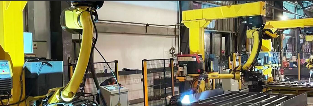 Zakaj so dvižne mize bistvene za varnejše in hitrejše ravnanje z materialom?